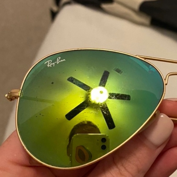 Ray Ban Aviators - Picture 3 of 4